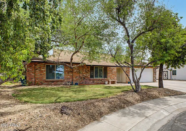 Photo 3 of Sale Pending at 12025 N 61st Drive, Glendale, AZ 85304 | MLS# 7019410 | Listing updated on 2026-09-08
