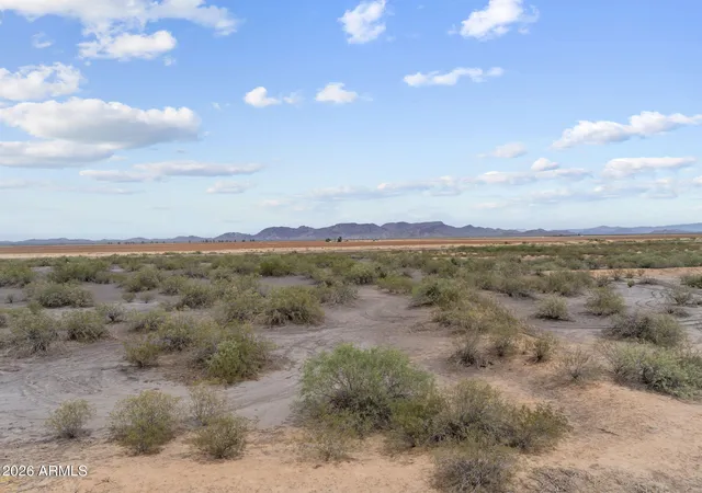 Homes for sale in Aguila, AZ | 0 Hwy 60 --, Aguila, AZ 85320 | MLS# 7018826