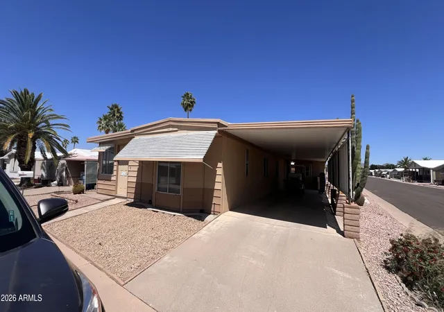 Homes for sale in Mesa, AZ | 661 S Hawes Rd #75, Mesa, AZ 85208 | MLS# 7019079