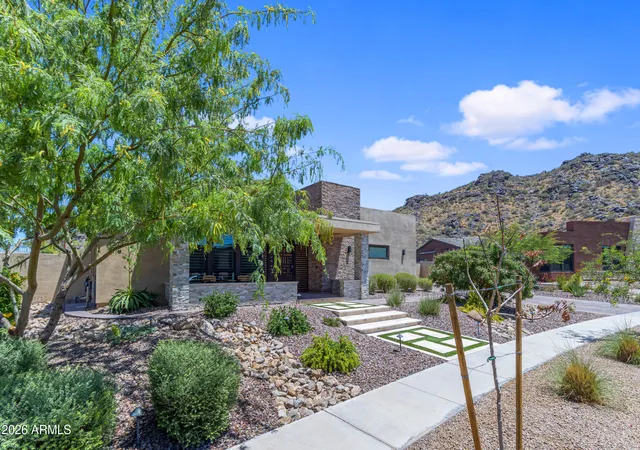 Photo 3 of Single family home for sale at 9519 S 13th Way, Phoenix, AZ 85042 | MLS# 7035370 | Listing updated on 2026-09-22