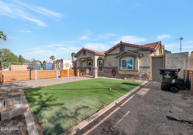 Photo 3 of Single family home for sale at 1505 E Willetta St, Phoenix, AZ 85006 | MLS# 7023262 | Listing updated on 2026-09-17