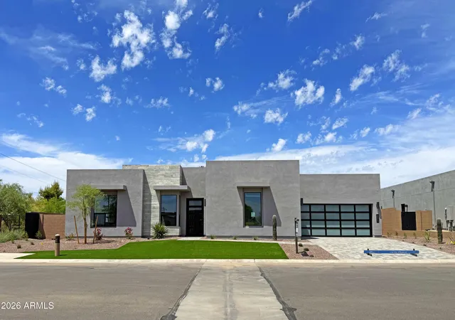 Photo 2 of Sale Pending at 5610 E Lowden Rd, Cave Creek, AZ 85331 | MLS# 7019142 | Listing updated on 2026-08-19