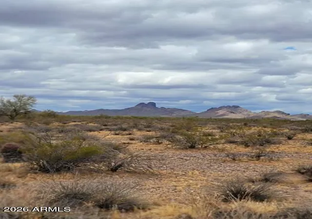 Homes for sale in Wickenburg, AZ | 0 W Smokehouse Trl #89 & 90, Wickenburg, AZ 85390 | MLS# 7021910