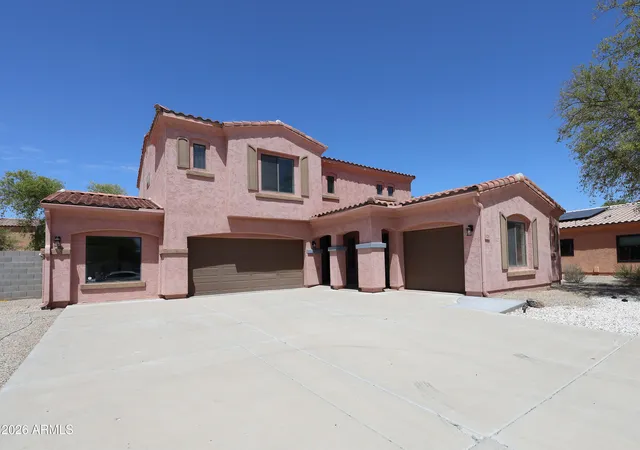 Photo 2 of Single family home for sale at 121 N Silverwood Dr, Casa Grande, AZ 85122 | MLS# 7052148 | Listing updated on 2026-09-09