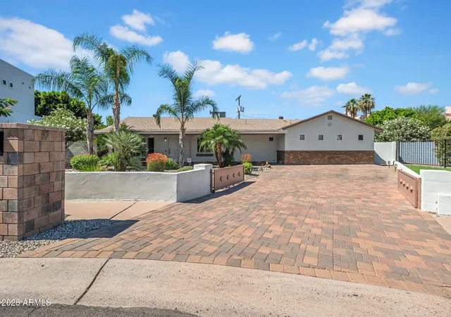 Photo 2 of Sale Pending at 3109 E Monterosa St, Phoenix, AZ 85016 | MLS# 7053537 | Listing updated on 2026-10-09