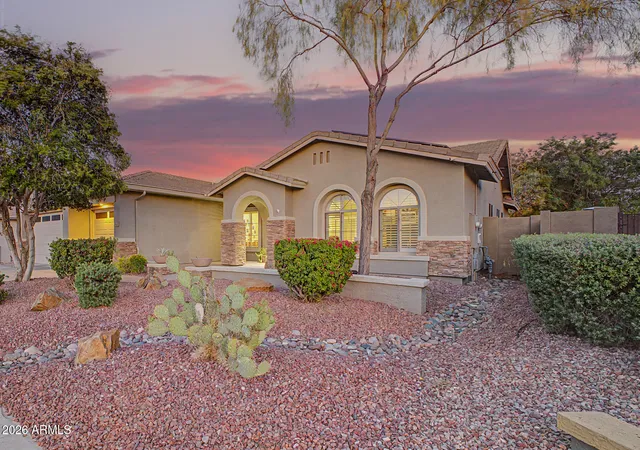 Photo 2 of Sale Pending at 2813 W Sousa Dr, Anthem, AZ 85086 | MLS# 7020335 | Listing updated on 2026-09-09