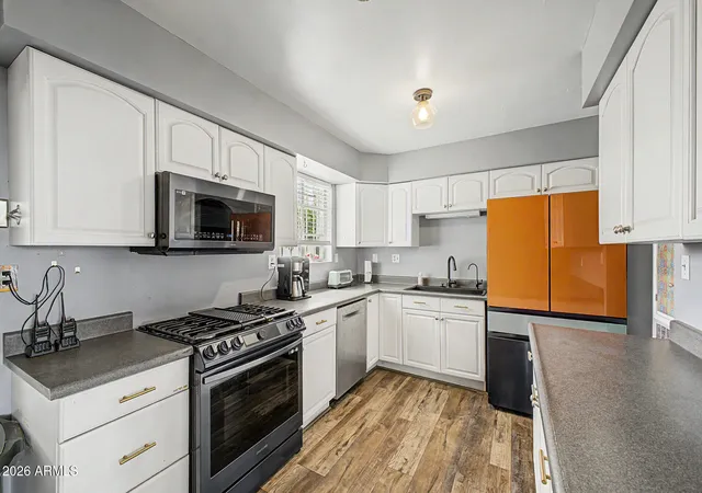 3rd image of 2037 W State Ave, Phoenix, AZ 85021 | MLS# 7019737