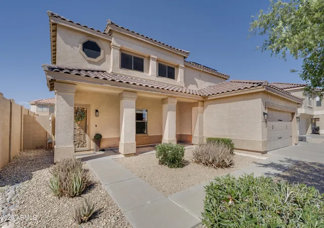 3rd image of 10610 W Country Club Trl, Peoria, AZ 85383 | MLS# 7021073