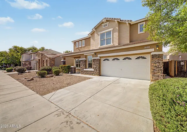 4th image of 4034 W Saint Kateri Dr, Phoenix, AZ 85041 | MLS# 7020821