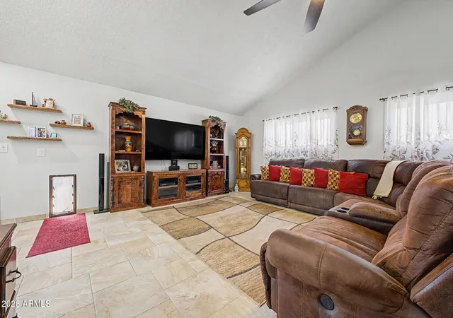 Photo 4 of Single family home for sale at 11808 N 78th Drive, Peoria, AZ 85345 | MLS# 7020438 | Listing updated on 2026-09-22