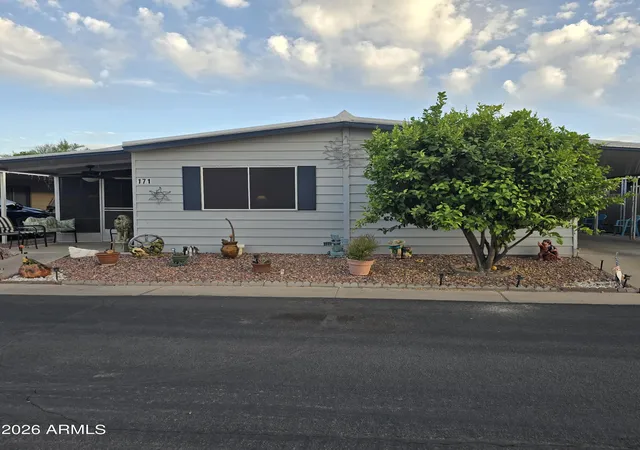 Homes for sale in Peoria, AZ | 10201 N 99th Ave #171I, Peoria, AZ 85345 | MLS# 7020583
