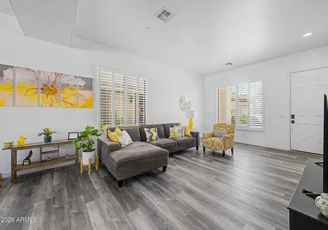 3rd image of 1912 W Olive Wy, Chandler, AZ 85248 | MLS# 7020148