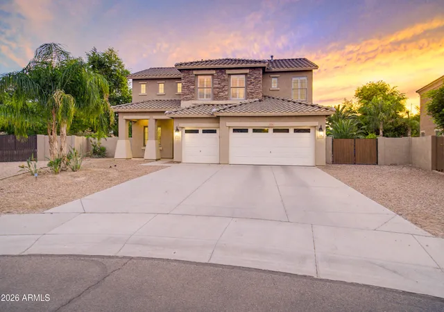 Photo 1 of Single family home for sale at 4984 S Cobblestone St, Gilbert, AZ 85298 | MLS# 7030310 | Listing updated on 2026-09-11