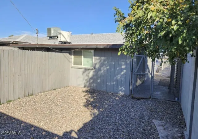 Photo 3 of Townhouse for sale at 5820 N 35th Avenue, Phoenix, AZ 85017 | MLS# 7020368 | Listing updated on 2026-08-13