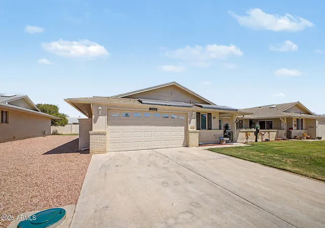 Photo 2 of Townhouse for sale at 10718 W Cheryl Dr, Sun City, AZ 85351 | MLS# 7020722 | Listing updated on 2026-08-11
