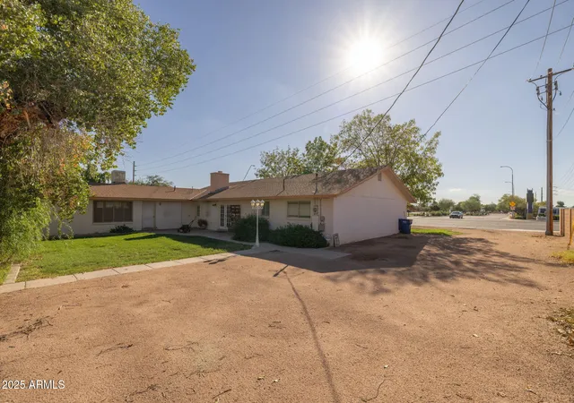 Photo 3 of Mansion for sale at 333 S Cooper Rd, Chandler, AZ 85225 | MLS# 7021050 | Listing updated on 2026-09-15