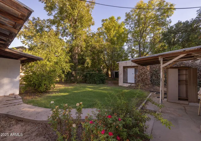 Photo 4 of Single family home for sale at 333 S Cooper Rd, Chandler, AZ 85225 | MLS# 7021050 | Listing updated on 2026-10-03
