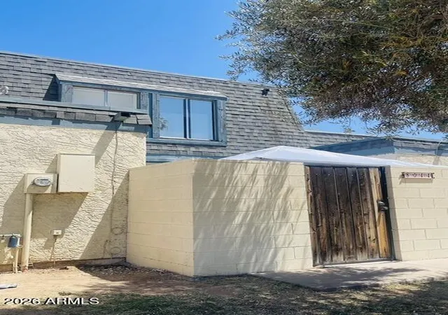 Photo 2 of Townhouse for sale at 8044 N 32nd Lane, Phoenix, AZ 85051 | MLS# 7028616 | Listing updated on 2026-09-14