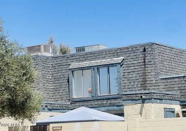 Photo 3 of Townhouse for sale at 8044 N 32nd Lane, Phoenix, AZ 85051 | MLS# 7028616 | Listing updated on 2026-09-14