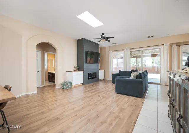 4th image of 22016 W Beacon Ln, Wittmann, AZ 85361 | MLS# 7027631
