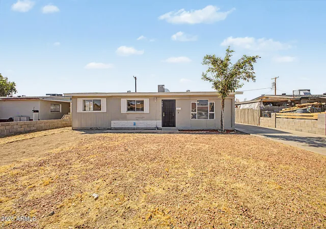Homes for sale in Phoenix, AZ | 7619 W Clarendon Ave, Phoenix, AZ 85033 | MLS# 7020549