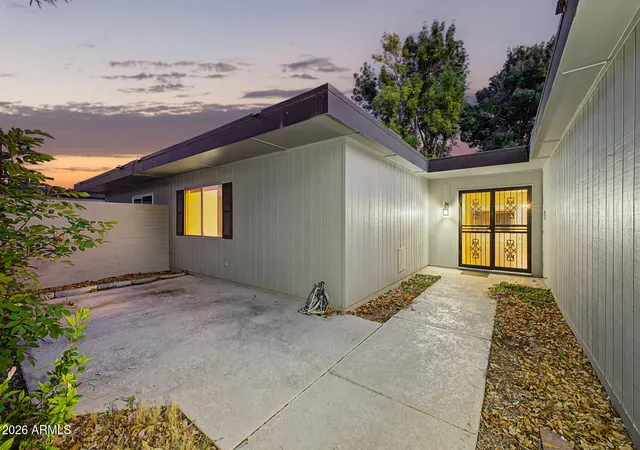 Photo 3 of Townhouse for sale at 10345 W Garnette Dr, Sun City, AZ 85373 | MLS# 7021777 | Listing updated on 2026-07-30