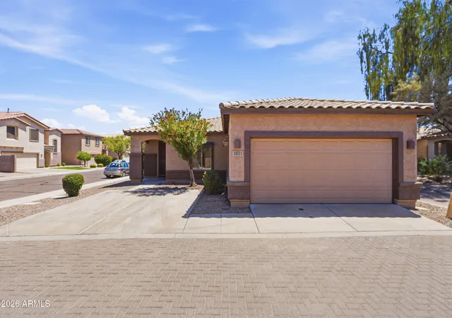 Photo 1 of Sale Pending at 2633 E Indian Wells Pl, Chandler, AZ 85249 | MLS# 7021372 | Listing updated on 2026-08-21