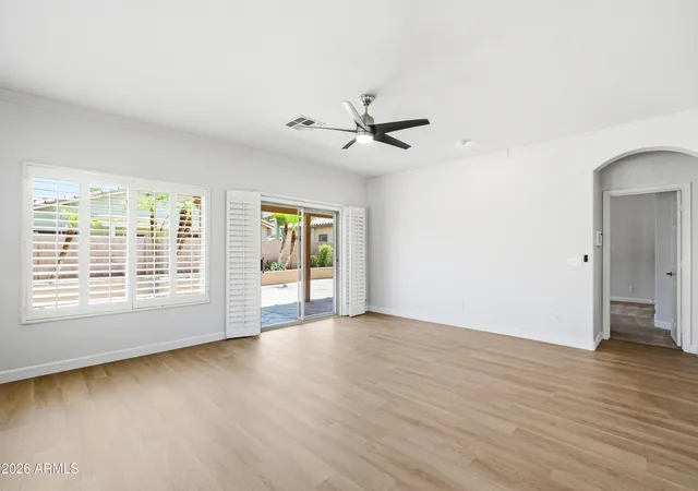 Photo 2 of Sale Pending at 2633 E Indian Wells Pl, Chandler, AZ 85249 | MLS# 7021372 | Listing updated on 2026-08-21