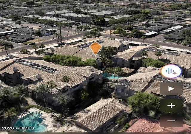 Listing Photo 2 - Condo for sale in building located at 2025 E Campbell Ave, Phoenix, AZ 85016 - Unit #131