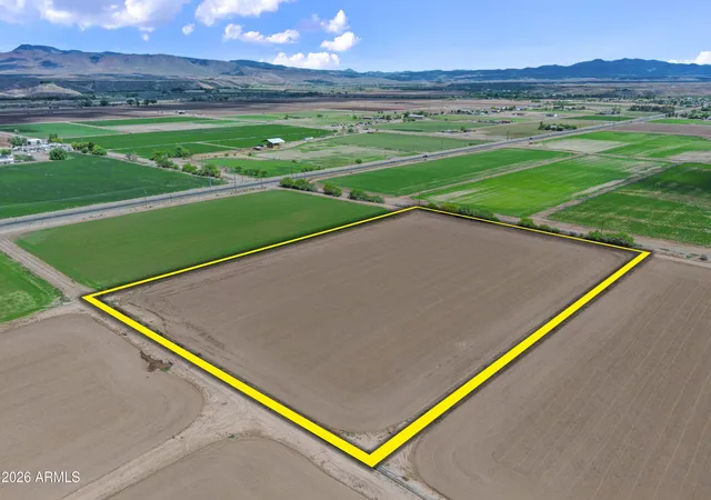 Homes for sale in Safford, AZ | Tbd 5 Acr Hwy 70 --, Safford, AZ 85546 | MLS# 7021115