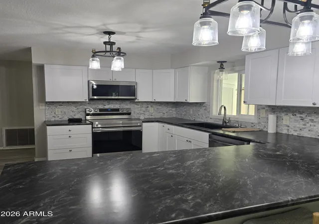 2nd image of 2701 E Utopia Rd #29, Phoenix, AZ 85050 | MLS# 7021130