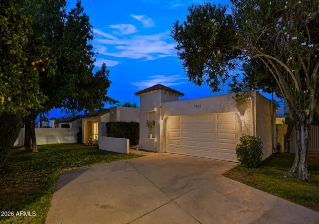 Photo 4 of Single family home for sale at 7352 E Valley Vista Dr, Scottsdale, AZ 85250 | MLS# 7023100 | Listing updated on 2026-09-17