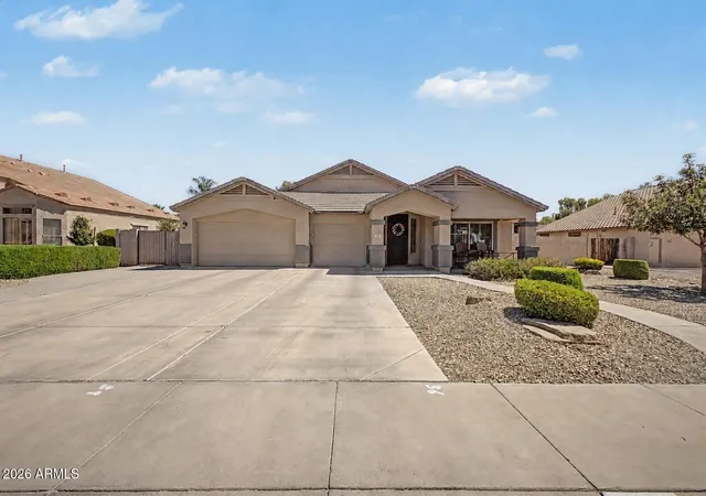 Photo 1 of Sale Pending at 250 E Chelsea Ln, Gilbert, AZ 85295 | MLS# 7056859 | Listing updated on 2026-08-11