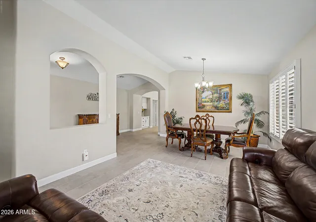 Photo 4 of Sale Pending at 250 E Chelsea Ln, Gilbert, AZ 85295 | MLS# 7056859 | Listing updated on 2026-08-11