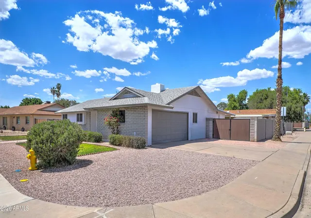 Photo 3 of Single family home for sale at 1556 E Glade Ave, Mesa, AZ 85204 | MLS# 7025192 | Listing updated on 2026-06-11