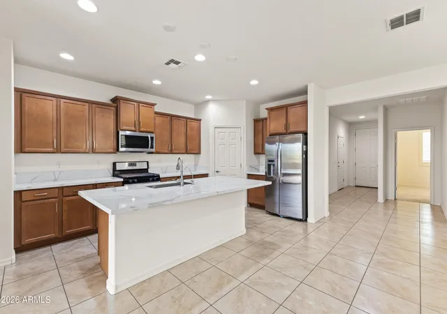 Photo 4 of Single family home for sale at 2428 W Branham Ln, Phoenix, AZ 85041 | MLS# 7022383 | Listing updated on 2026-08-28