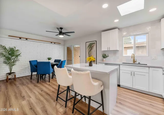 Photo 3 of Single family home for sale at 3728 E Sunnyside Dr, Phoenix, AZ 85028 | MLS# 7024637 | Listing updated on 2026-09-23