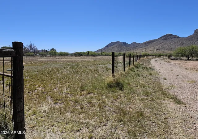 Photo 3 of Single family home for sale at 4290 Highway 82, Elgin, AZ 85611 | MLS# 7022489 | Listing updated on 2026-10-04