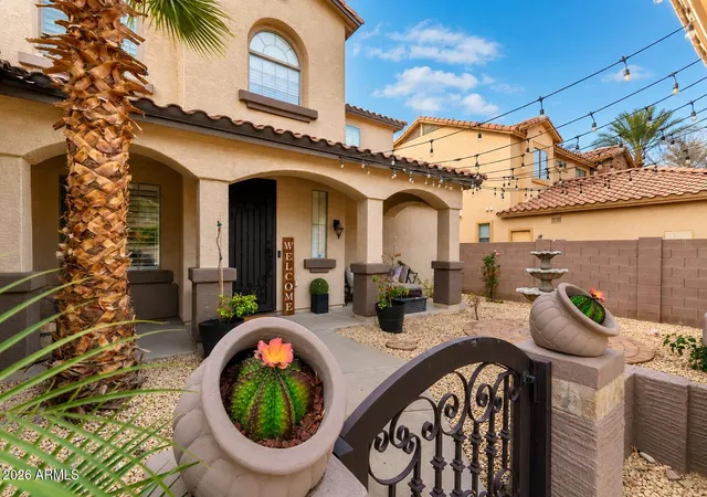 Photo 4 of Single family home for sale at 510 S Emerson St, Chandler, AZ 85225 | MLS# 7035669 | Listing updated on 2026-09-12
