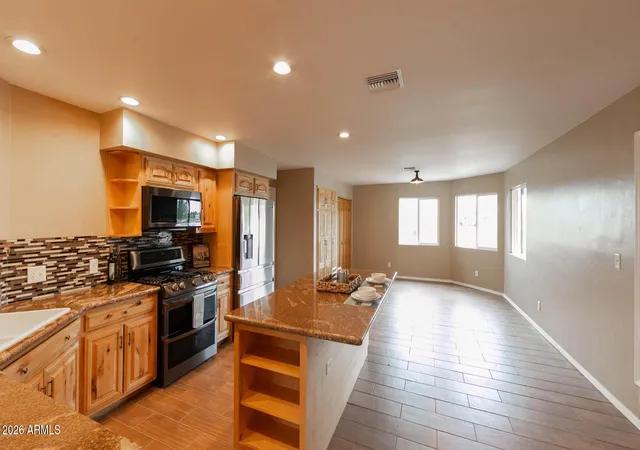Photo 4 of Single family home for sale at 1648 Piccadilly Dr, Sierra Vista, AZ 85635 | MLS# 7022664 | Listing updated on 2026-08-11