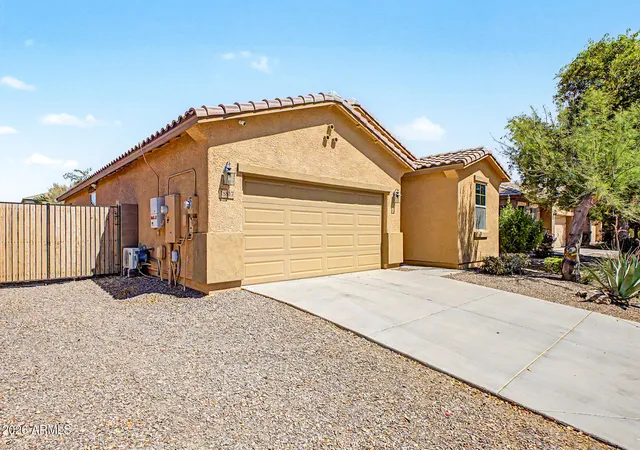 Photo 3 of Sale Pending at 18817 N Ventana Ln, Maricopa, AZ 85138 | MLS# 7022810 | Listing updated on 2026-09-15