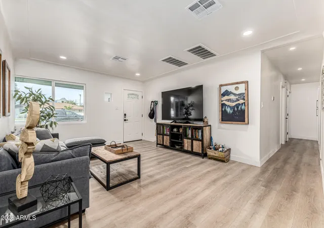 Photo 3 of Single family home for sale at 2539 E Campbell Ave, Phoenix, AZ 85016 | MLS# 7022927 | Listing updated on 2026-07-07