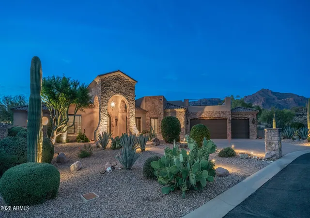 Photo 3 of Single family home for sale at 8920 E Quail Cvs Ln, Gold Canyon, AZ 85118 | MLS# 7026734 | Listing updated on 2026-08-25