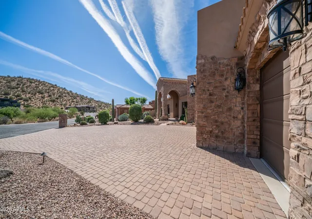 Photo 3 of Single family home for sale at 8920 E Quail Cvs Ln, Gold Canyon, AZ 85118 | MLS# 7026734 | Listing updated on 2026-08-25