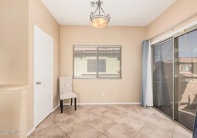 Listing Photo 5 - Condo for sale in building located at 805 S Sycamore St, Mesa, AZ 85202 - Unit #203