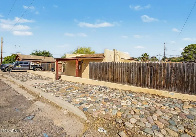 Homes for sale in Wickenburg, AZ | 389 W Navajo St, Wickenburg, AZ 85390 | MLS# 7022767