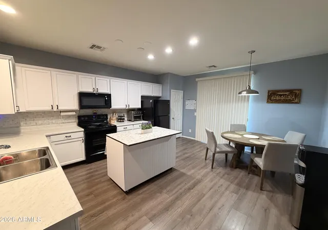 5th image of 12021 W Davis Ln, Avondale, AZ 85323 | MLS# 7023247