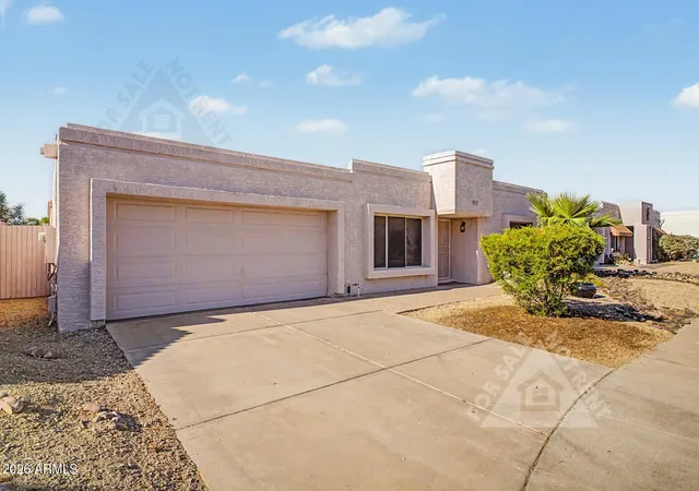 Homes for sale in Phoenix, AZ | 912 E Villa Rita Dr, Phoenix, AZ 85022 | MLS# 7035073