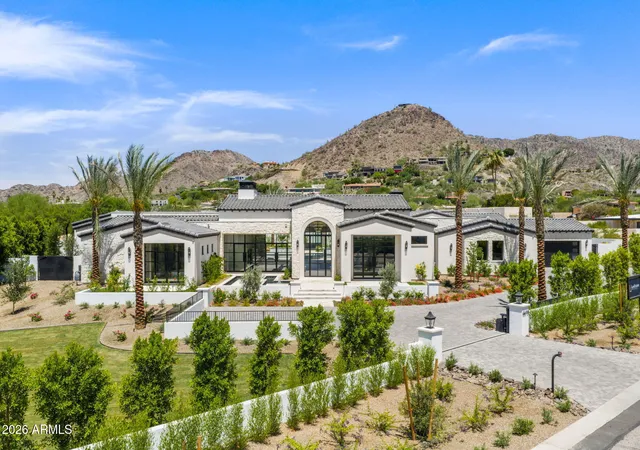 1st image of 6610 N Mountain View Dr, Paradise Valley, AZ 85253 | MLS# 7023784