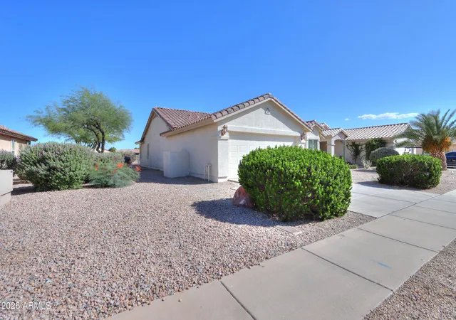 Photo 3 of Single family home for sale at 2433 E Hancock Trl, Casa Grande, AZ 85194 | MLS# 7023283 | Listing updated on 2026-10-18